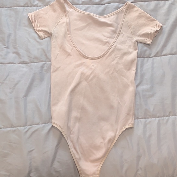 Light pink lulu-lemon soft bodysuit - Picture 2 of 2